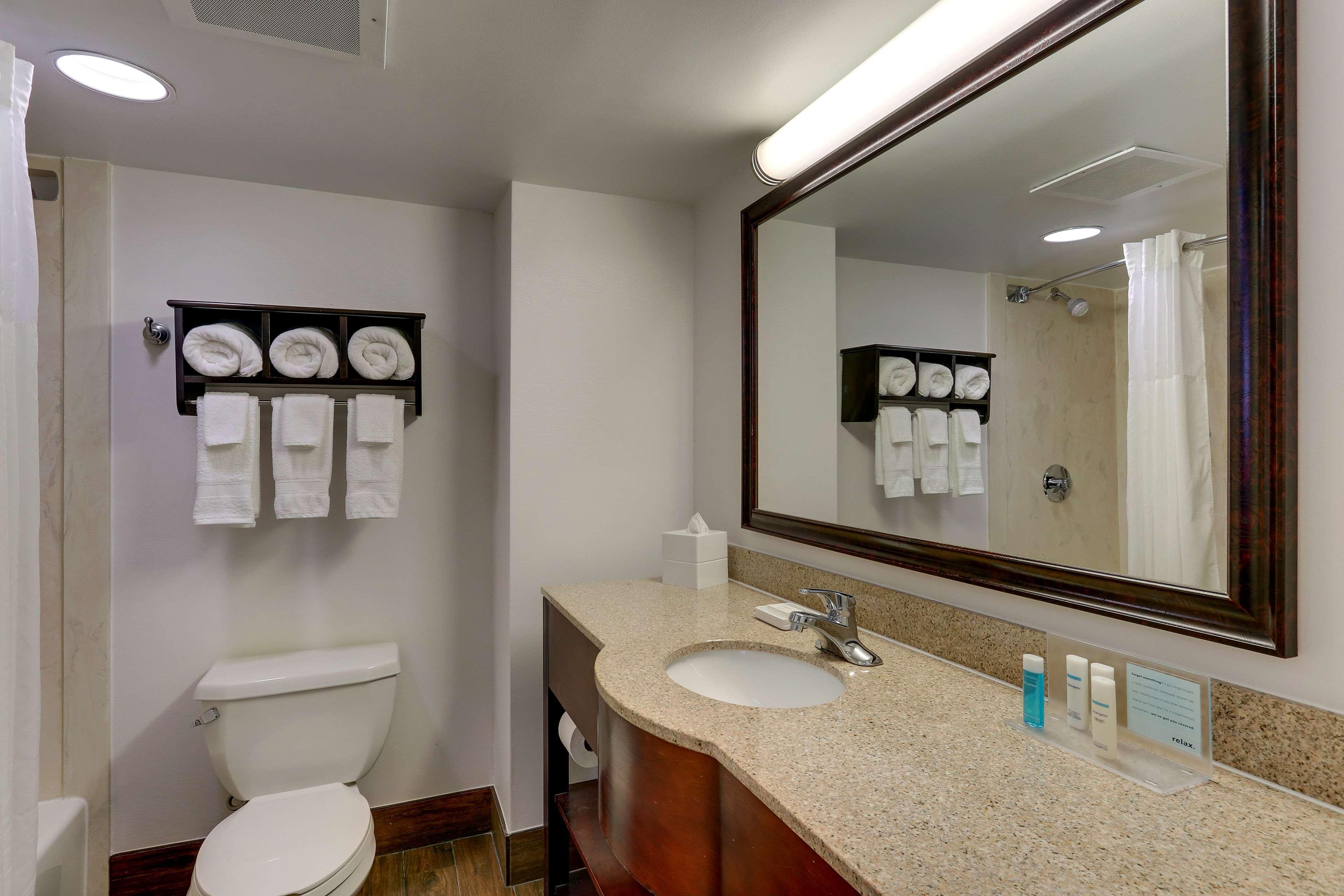 Hampton Inn Springfield Eksteriør billede