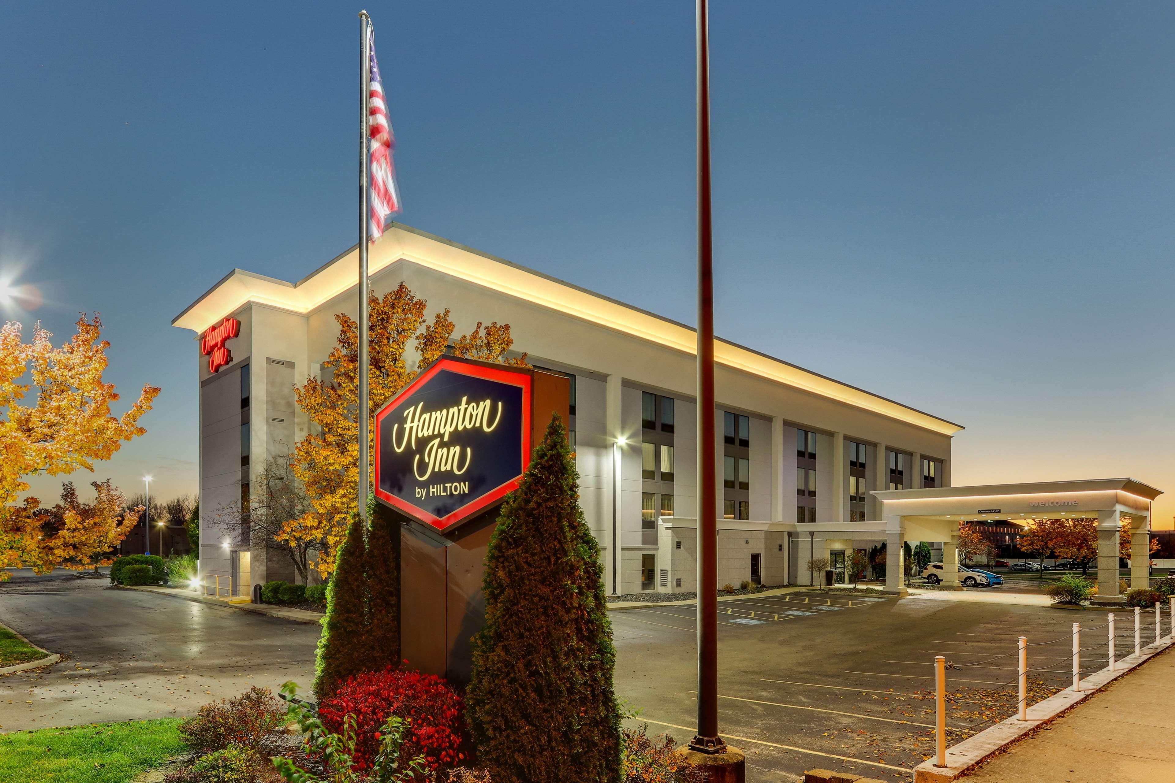 Hampton Inn Springfield Eksteriør billede